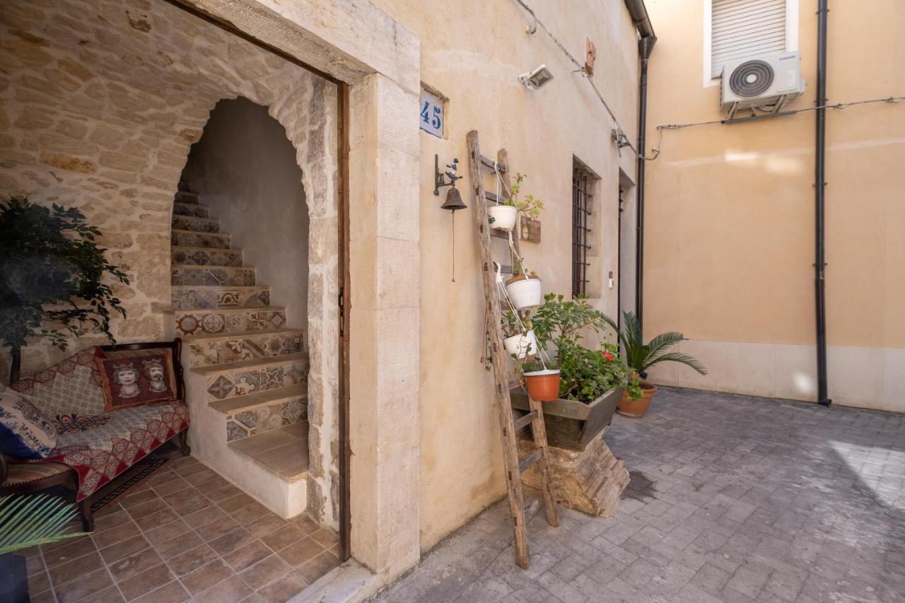 Si-Moutique Le Case Degli Avi Barocche, Con Terrazza Panoramica Modica Exteriér fotografie